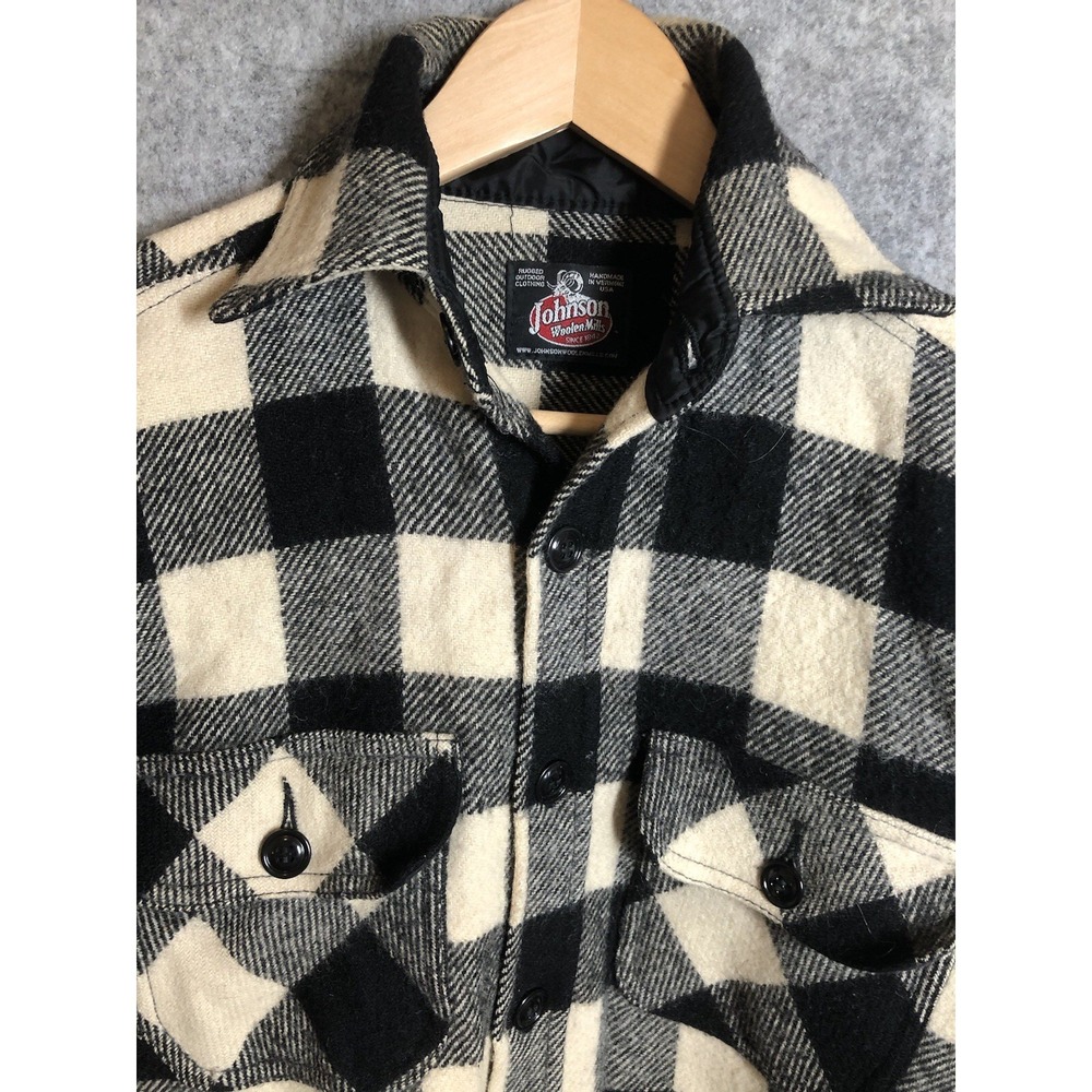 Vintage Johnson Woolen Mills Shirt Small Wool Black Buffalo Plaid USA Vermont